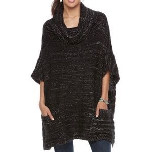 Juniors' madden NYC Sparkling Knit Poncho